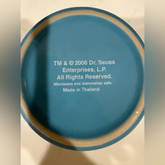 Universal’s Islands of Adventure Blue Dr. Seuss Thing 1 and Thing 2 Mug 2006 - Picture 7 of 8